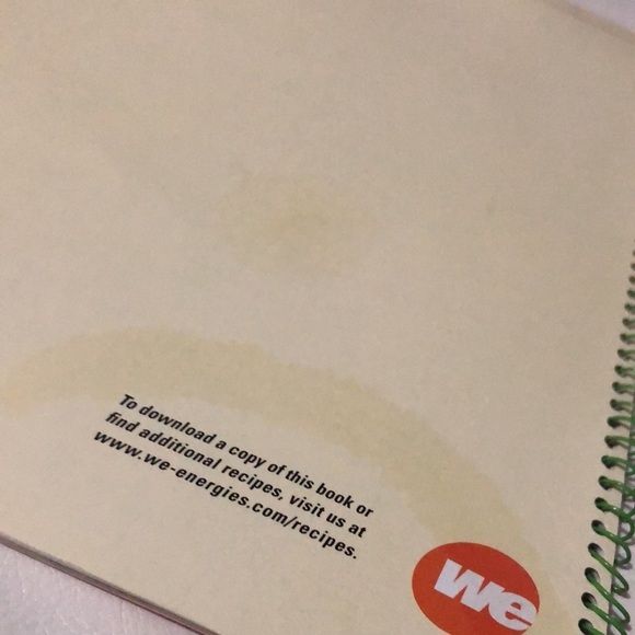 2011 We Energies Cookie Book - Picture 7 of 16